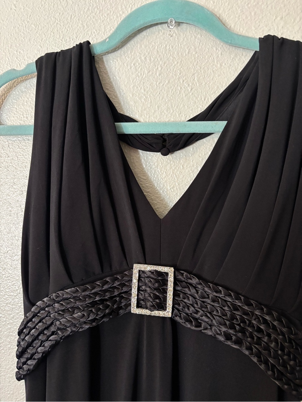 JS Collections Woman Black Empire Waist High-Low Formal Dress Size 16W